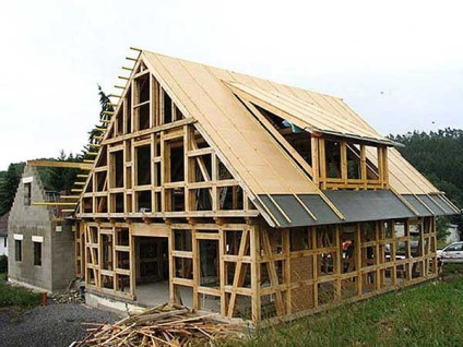 Cât costă să construiești o casă pe jumătate de lemn