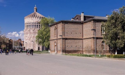 Дискретният чар на вечността