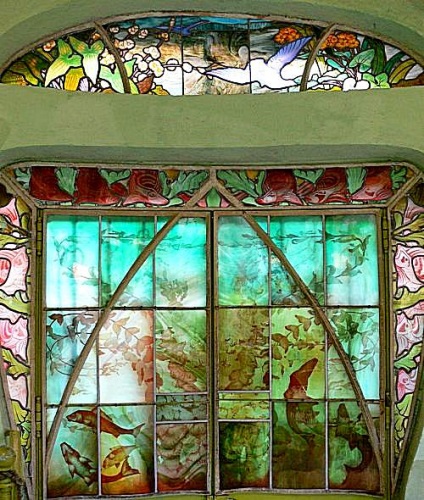 Prin paharul colorat istoria vitraliilor - cultura - despre cultura pe site-ul il de boté