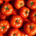 Soi de tomate conservat de pere, o viață rustică