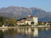 Sfaturi pentru a călători în Tivat, un oraș din Muntenegru, globtour