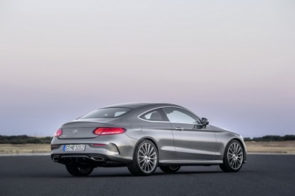 Compararea noului coupe de clasa c class cu modelul vechi si cu noul coupe de clasa s