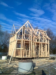 Строителство на дървени къщи по свиване