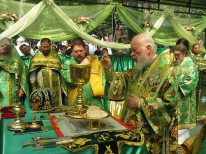 Sfânta venerabilă parascheva, rugați-vă lui Dumnezeu pentru noi! Din viața bisericii - articole - Ortodoxă