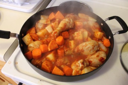 Pui gătit cu ceapă și rețete de gătit cu morcovi și morcovi