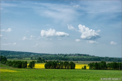 Homesteads lângă Moscova pe malurile râului Lutosni - Boblovo, roach, șah