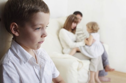 Stammering la cauzele copiilor și de tratament în 3-4 ani la domiciliu (Komarovsky)