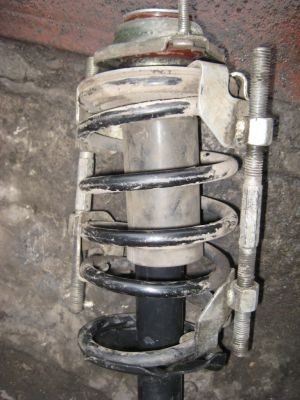 Înlocuirea pilonilor și repararea suporturilor