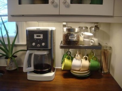 Zona de ceai și cafea în bucătărie este ceea ce este de a organiza
