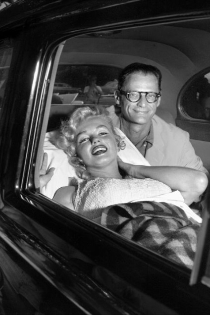 38 Fotografii de căsătorie marilyn monroe furtunoasă