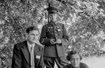 7 szovjet asszony, akit a fasiszták félnek, mint a tűz. (Nők) 7 szovjet asszony, akit a fasiszták félnek, mint a tűz.
