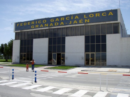 Granada repülőtér hogyan juthat el ide, információk a turisták számára