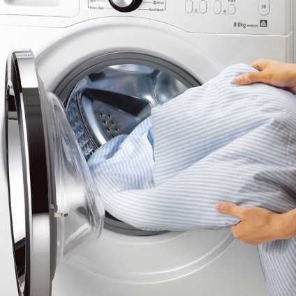 Spălați foarte bine cum să curățați în mod corespunzător perne, saltele și textile de uz casnic