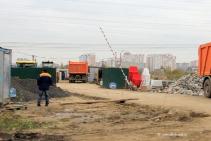 Examinare foto de ansamblu a construcției de pasaj