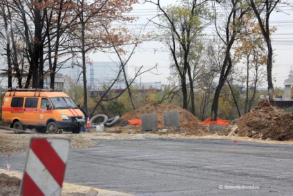 Examinare foto de ansamblu a construcției de pasaj