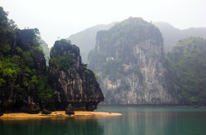 Golful Halong Cinci moduri de a ajunge la paradis