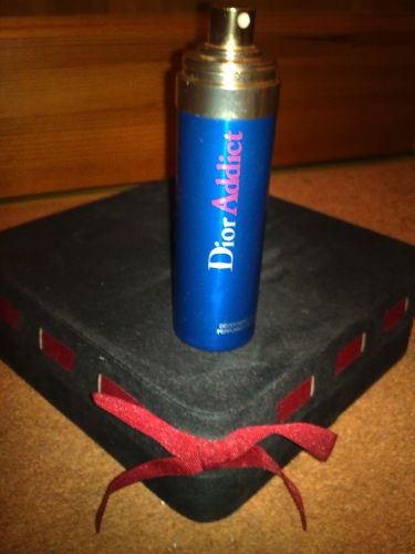 Dior dependentul merită primul loc printre recenziile deodorantelor