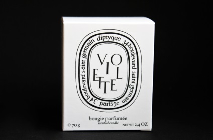 Diptyque parfumat lumânare violet