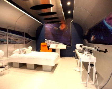 Proiectarea camerei pentru copii în stil spațial