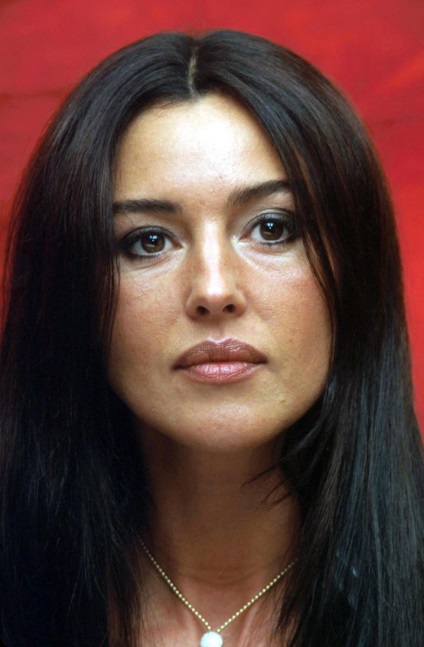 A Monica Bellucci szépségének fejlődése a csillag születésnapi lányának változása (fotó)