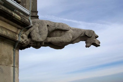 Phototelegraph - gargoyles - teribil și teribil