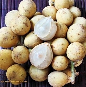 Fructe din Thailanda (fotografie cu nume)