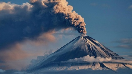 Cum să se comporte când un vulcan erupe