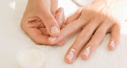 Tratamentul ciupercii unghiilor cu berezhnova lichid
