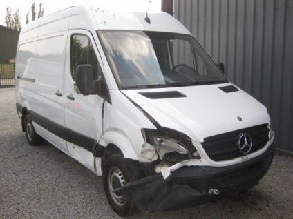 Repararea caroseriei Mercedes sprinter