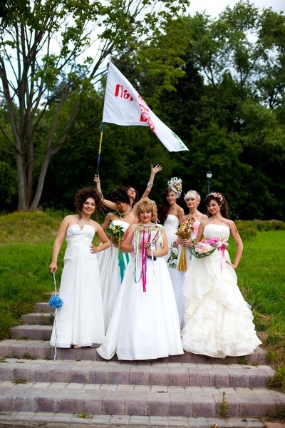 Nemzetközi menyasszonyi parádé 2012!