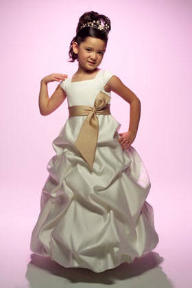 Modele rochii elegante pentru copii - diverse (modă) - modă și stiluri - catalog de articole - linii de viață