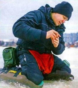Mormyshka, bólintás és horgászbot - a téli sporteszközök finomhangolása