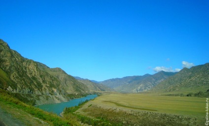 Cu mașina spre Altai