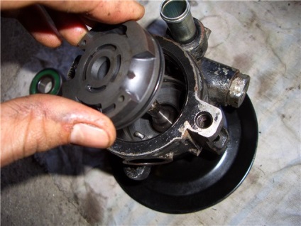 Pump hur pe Volvo - atunci când este necesar pentru a repara și înlocui pompa de guru pe volvo, manualul de reparații