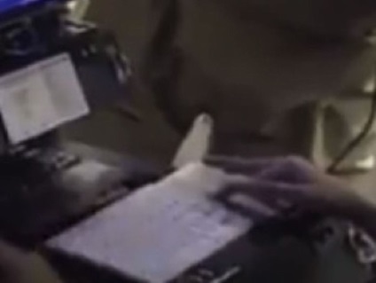 Videoclipul de la Nas, împușcat la bordul observatorului de zbor, a fost observat de o mână ciudată
