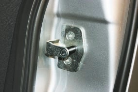 Opel astra h înlocuire a încuietorii ușii din față opel astra n instrucțiuni de ștergere eliminare instalare înlocuire reparații