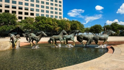 Monumentul las-colinas mustang din Irving, Texas, blog de călătorii de artă