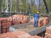 Transportul cărămizilor și materialelor de construcție
