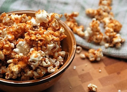 Beneficii și rău de popcorn de la un cuptor cu microunde pentru a pierde în greutate