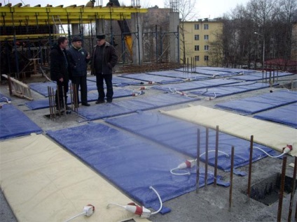 A beton melegítése télen, technológiai térkép, módszerek