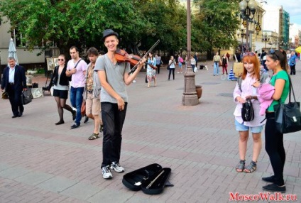 Plimbați-vă pe vechea arbat - plimbări la Moscova, plimbări