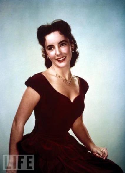 Elizabeth Taylor korai képei érdekesek!