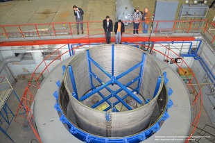 Az orosz tudósok kidolgoznak egy biztonságos hibrid reaktort - az orosz újságot
