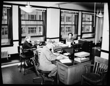 Secretari ai regulilor anilor 1950 care ar trebui urmate de femeile care lucrează în birou
