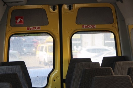 Secretele călătorilor cu minibus din Vladivostok cu pistoale, pini și bani mari