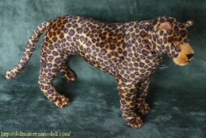 Cusam un leopard mare