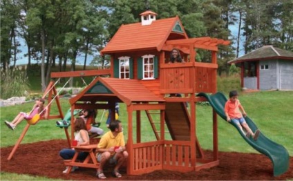 Construcția de teren de joacă pentru copii 