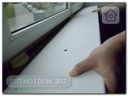Tutmoydom - un atelier de sex masculin - repararea (izolarea) unui pervaz din plastic