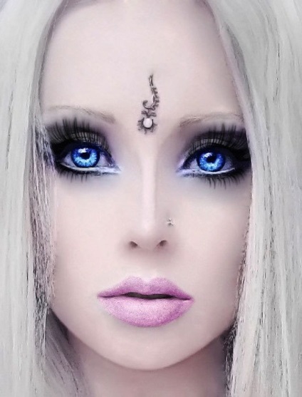 Valeria Lukyanova care este, ce face, cât de în vârstă este