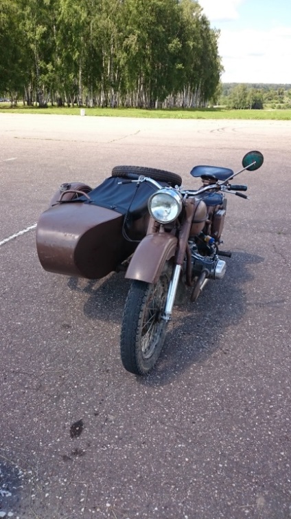 Restaurarea și a doua viață a motocicletei Ural m63 1970